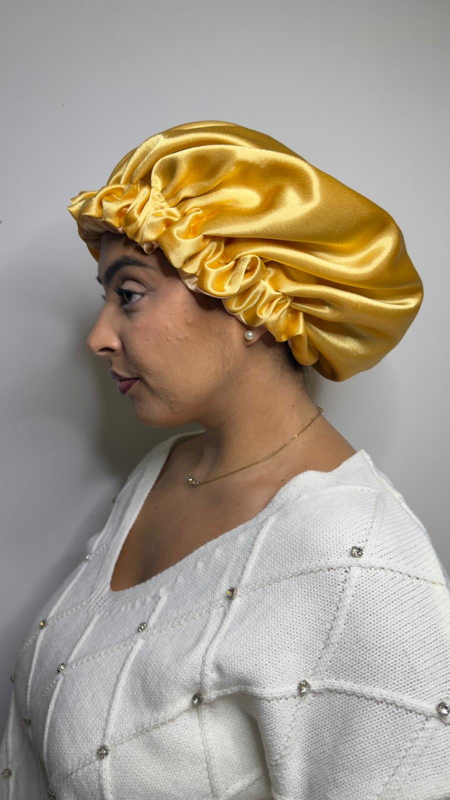 Bonnet en satin